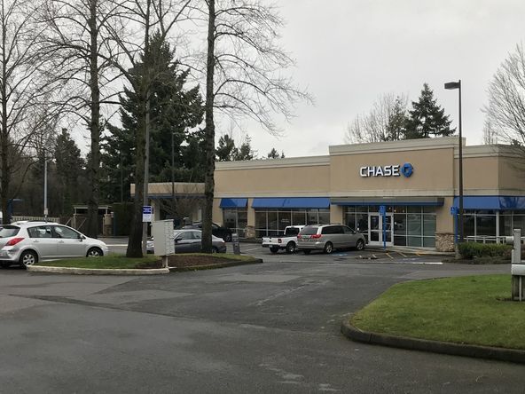 Capitol Corner: 10075 SW Barbur Blvd, Portland, OR 97219